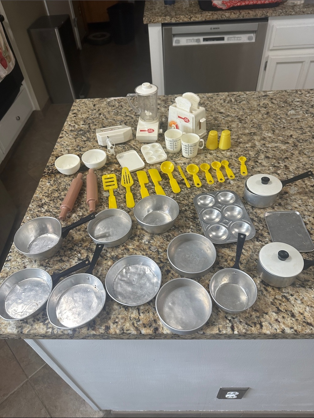 Vintage Betty Crocker Play Cookware Set - Yellow and Silver